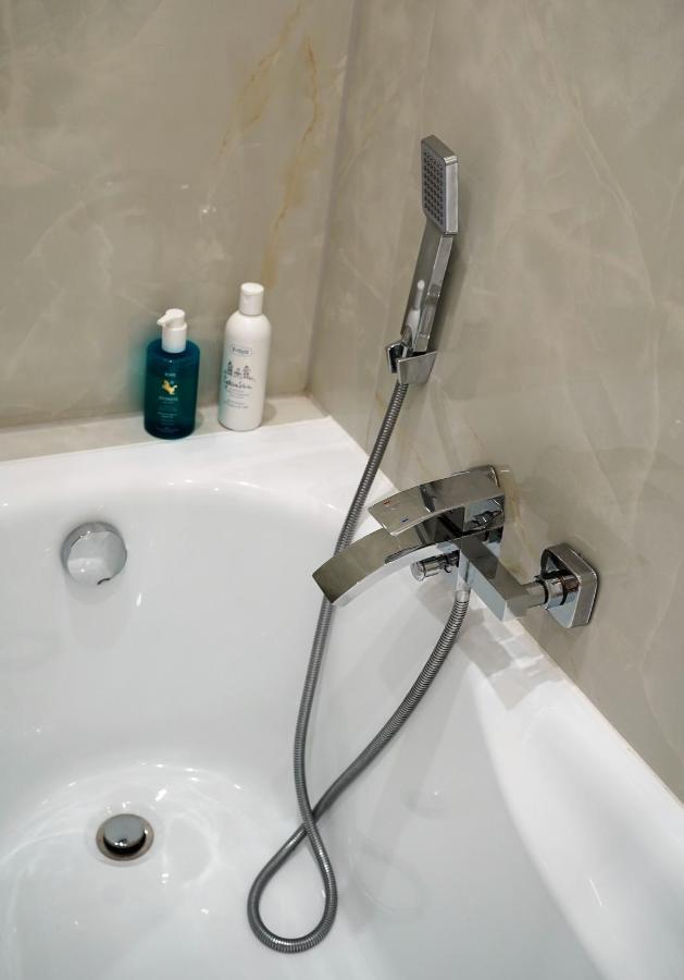 Nice Apartament With Small Tub Βαρσοβία Εξωτερικό φωτογραφία